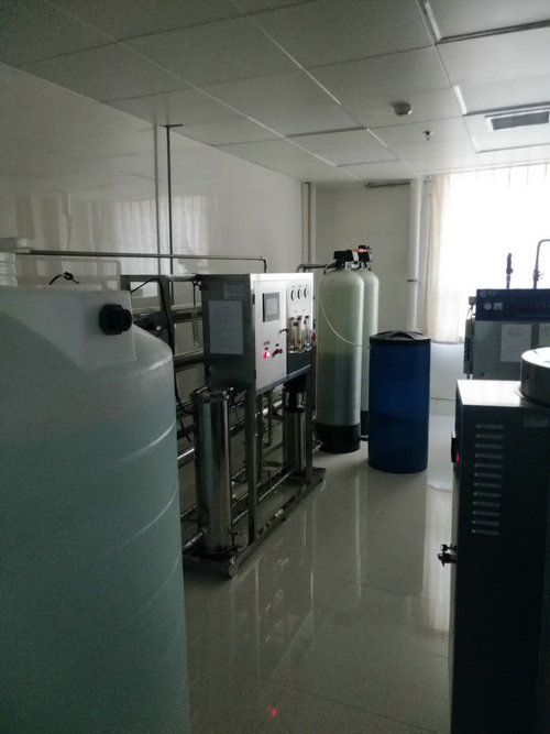 醫(yī)藥行業(yè)純水設(shè)備選用幾級(jí)反滲透比較好？