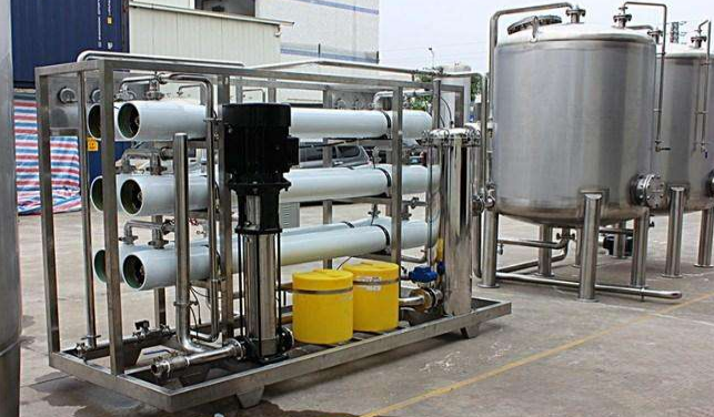 選擇超純水設(shè)備需注意的6個(gè)要點(diǎn)？